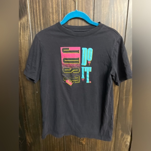 NIKE - Just Do It - Retro Style T-Shirt- Youth XL - Picture 6 of 9